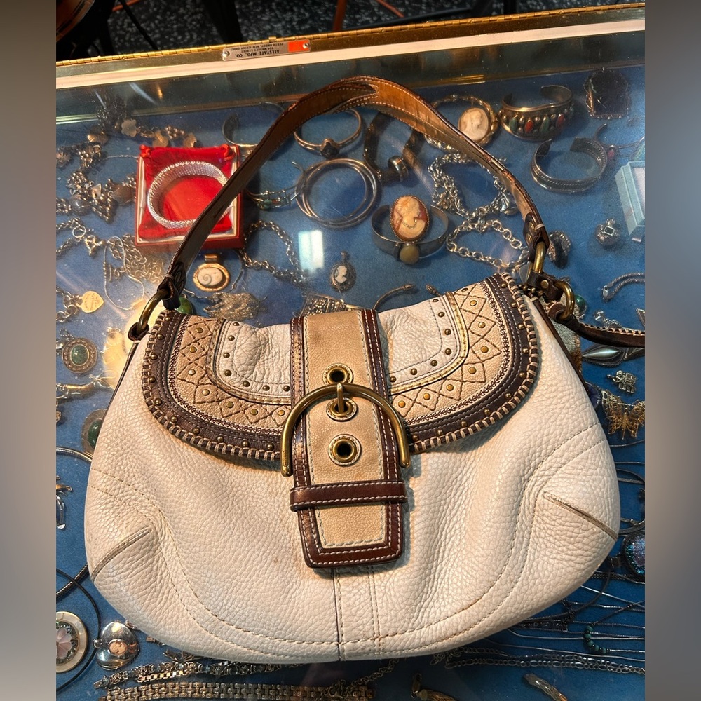 Coach Soho Stitch Cream Pebbled Leather Shoulder Bag Vintage